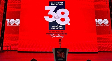 CHP Kurultayı'nda Oy Verme İşlemi Tamamlandı: Genel Başkan Birazdan Belli Olacak