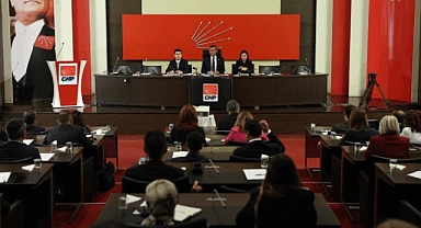 CHP Yeni Kadrosunu Açıkladı: 17 İsim Gölge Kabinede Yer Aldı