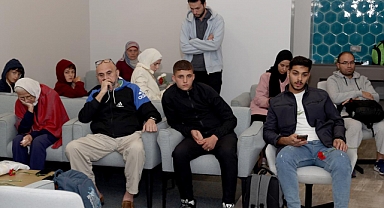 Gazze'den Mısır'a Geçen 87 Türk ve KKTC Vatandaşı Türkiye'ye Getirilecek