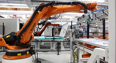 Güney Kore'de Bir İşçi 'Robot Kol' Tarafından Öldürüldü