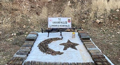 Hakkari'de Kürtçü Terör Örgütü PKK'ya Ait Silah ve Mühimmat Ele Geçirildi