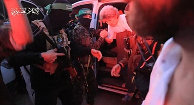 Hamas, Rehinelerin Bırakılma Görüntülerini Paylaştı