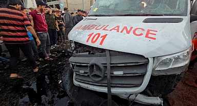İsrail Vahşeti Devam Ediyor: Ambulans Konvoyu Bombalandı