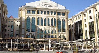 İstanbul'un Ardından Antalya'da da Adalet Nöbeti Başladı