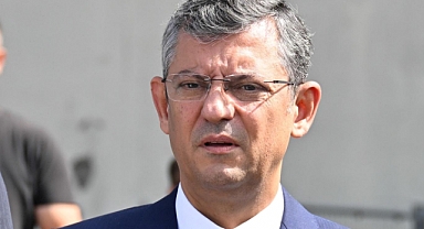Özgür Özel TTB Merkez Konseyi Üyelerinin Görevden Alınmasının Hukuka Aykırı Olduğunu Söyledi 