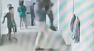 6 Yaşındaki Çocuğu 1.5 Metreden Yere Fırlatan Müdür Yardımcısının Görev Yeri Değişti