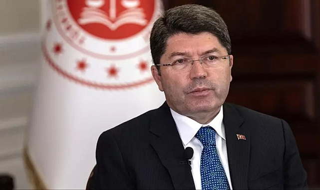 Adalet Bakanı Yılmaz Tunç Yunus Emre Özer İle İlgili Soruyu 'Gündemimiz Filistin' Diyerek Geçiştirdi