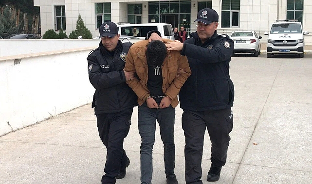 Adana'da Bomba Paniği: Hazırladığı El Yapımı Patlayıcıyı Polise Teslim Etti