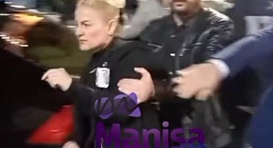 AKP'li Aynur Akkoyun'un, Özgür Özel'e Manisa'da Tepki Gösterenler Arasında Olduğu Ortaya Çıktı