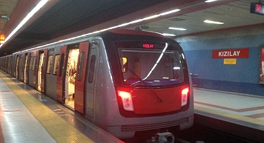 Ankara Metrosunda İntihar Girişimi İddiası: Yolcular Tahliye Edildi