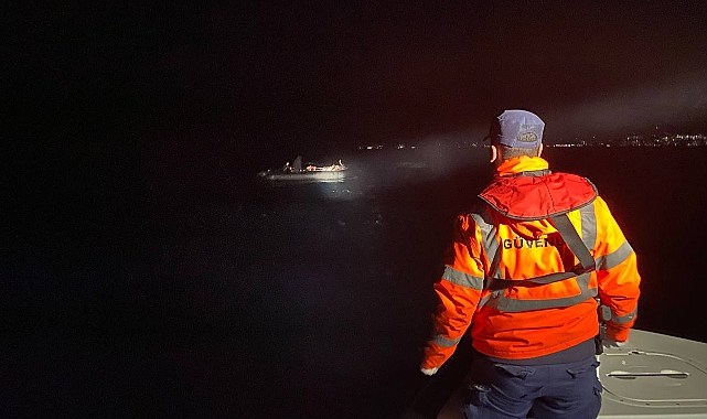 Bodrum Açıklarında Bir Lastik Botta 24 Kaçak Göçmen Yakalandı