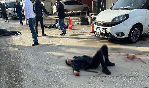 Bolu'da Baba ile Oğullarını Pompalı Tüfekle Vurdu: 1 Ölü, 3 Yaralı