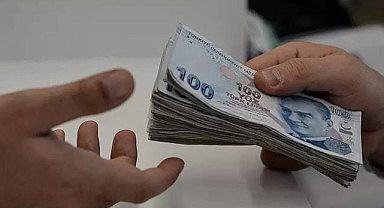 'Çalışan Emekliye 5 Bin Lira İkramiye' Meclis'ten Geçti