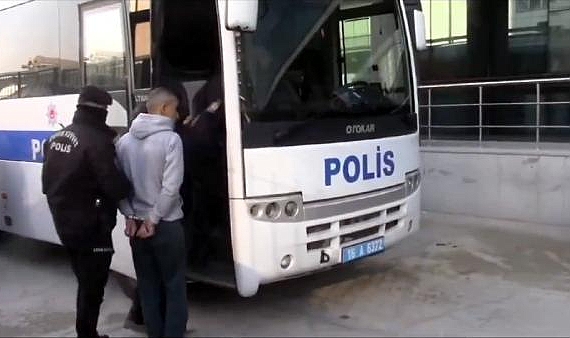 'Çember-9' Operasyonlarında 2 Bin 842 Firari Suçlu Yakalandı