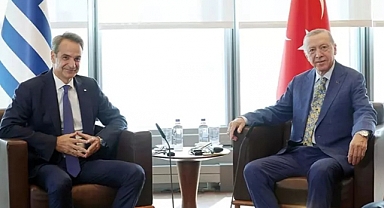 Erdoğan Bildiğimiz Gibi: ‘Bir Gece Ansızın Gelebiliriz’ Sözünden Çark Etti, Miçotakis'i Övdü