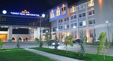 Üniversiteler Liyakatsizliğin ve Adam Kayırmanın Merkezi Haline Geldi: Eski ve Yeni Rektör Arasında 'Akrabasına Sahip Çıksın' Kavgası