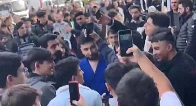 Fenomenlerin Hayran Buluşmasında Kavga Çıktı: 1 Yaralı 3 Gözaltı