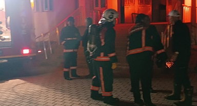 Hakkari'de Öğrenci Yurdunda Yangın: 16 Kişi Dumandan Etkilendi