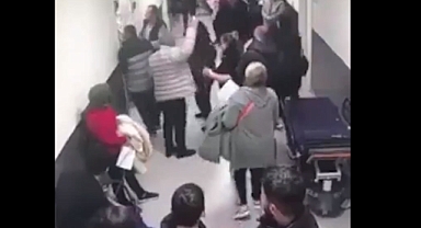 Hasta Kardeşinin Saçını Okşadığı Gerekçesiyle Doktoru Darp Ettiler