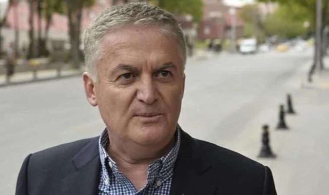 İYİ Parti'de Ahmet Zeki Üçok Görevden Alındı