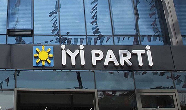 İYİ Parti'nin Seçimlere Bağımsız Girme Kararı Üzerine Kocaeli'nin Körfez İlçesinde İYİ Partili 3 Meclis Üyesi İstifa Etti