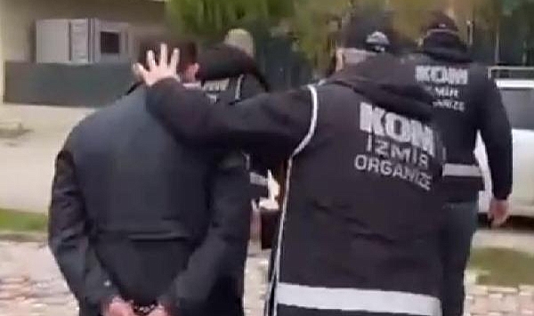 İzmir Merkezli 'Kafes 18' Operasyonunda 6 Tutuklama