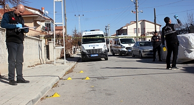 Karaman'da Bir Kişi Ablasıyla Tartışan Eniştesini Pompalı Tüfekle Vurdu 