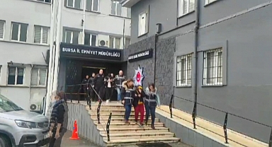 Kendilerini Depremzede Olarak Tanıtıp Kiraladıkları Dairede Fuhuş Yaptırdılar
