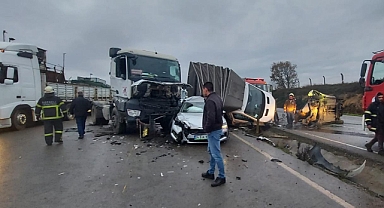 Kocaeli'de Zincirleme Trafik Kazası: 1'i Çocuk 7 Yaralı