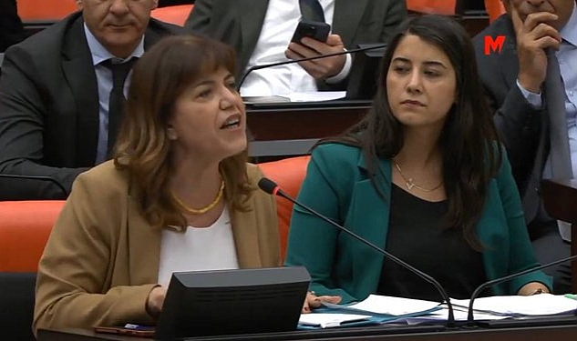 Kürtçü DEM Partili Meral Danış Beştaş, Bebek Katili Öcalan Hakkındaki Sözleri Nedeniyle Meral Akşener ve İYİ Parti'ye Tepki Gösterdi