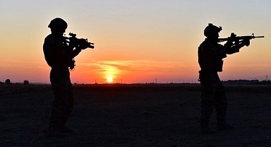 Kürtçü Terör Örgütü PKK'lı 3 Terörist, Habur'da Hudut Karakoluna Teslim Oldu