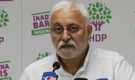 Kürtçüler Bebek Katili Öcalan İçin Bir Kez Daha Özgürlük İstedi ve Övgüler Dizdi: Kürt Halkının Bir Değeridir