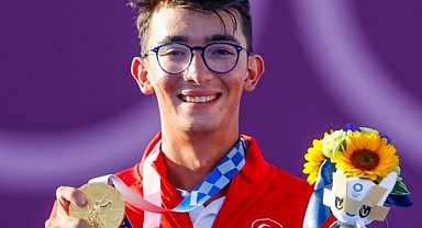 Milli Gururumuz Mete Gazoz Yılın Okçusu Seçildi