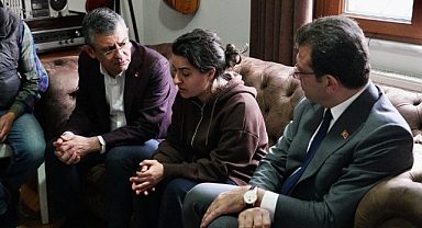 Özgür Özel ve Ekrem İmamoğlu, Yunus Emre Göçer'in Ailesini Ziyaret Etti