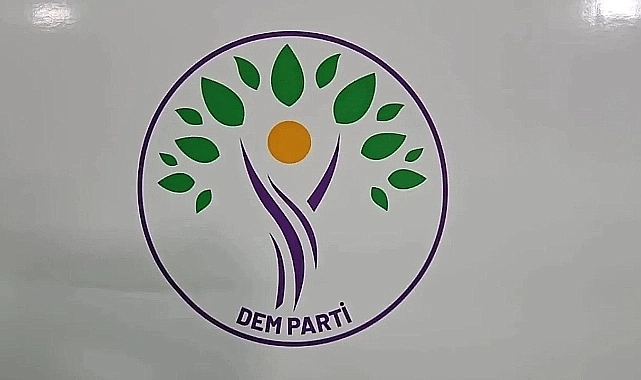 Şehit Haberlerinin Ardından Kürtçüler Sözde Kongre Düzenledi Halay Çekti