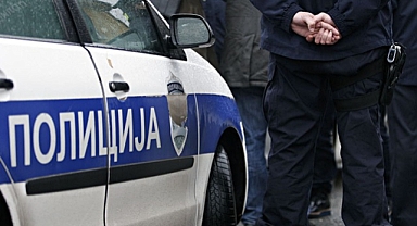 Suriyeliler Sırbistan'da 2 Türk'ü Gasp Etti: Sırp Polisi Gasp Edilen Türkleri Dövdü