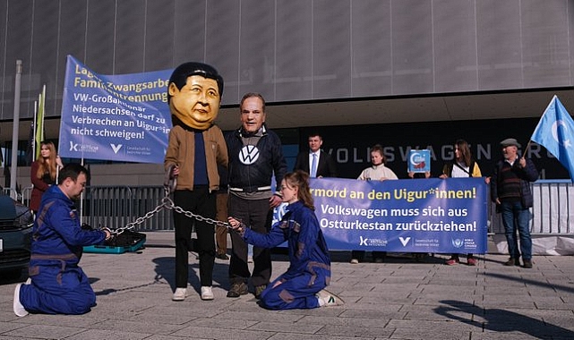 Dünya Uygur Kurultayı'ndan Uygurları Köle İş Gücü Olarak Kullanan Volkswagen'e Açık Mektup
