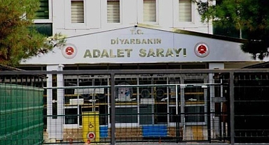 Adliyede 'Katip' Skandalı: Hakimin Şifresi ile İşlem Yaptı, Ünlüleri Dosyalara Taraf Olarak Ekledi, Para İstedi