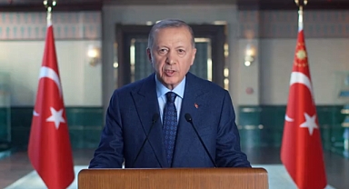 AKP'li Cumhurbaşkanı Erdoğan İlk Uzay Yolculuğu İle İlgili: Cumhuriyetimizin İkinci Asrına İnsanlı Uzay Göreviyle Adım Atıyoruz