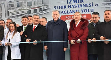 AKP'li Cumhurbaşkanı Erdoğan: Türkiye'yi, Dünyanın En Sorunlu Bölgesinin En Güvenli Ülkesi Haline Getirdik