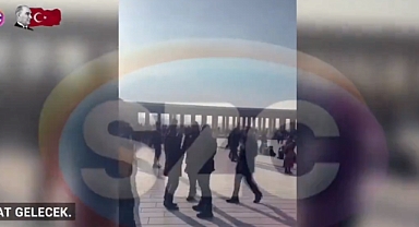 Anıtkabir'de Bir Mürteci Cumhuriyet'e Lanet Okuyup 'Şeriat Çağrısı' Yaptı