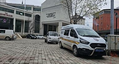 Artvin'de Valilik Binasının Camına Mermi İsabet Etti: 4 Kişi Gözaltına Alındı