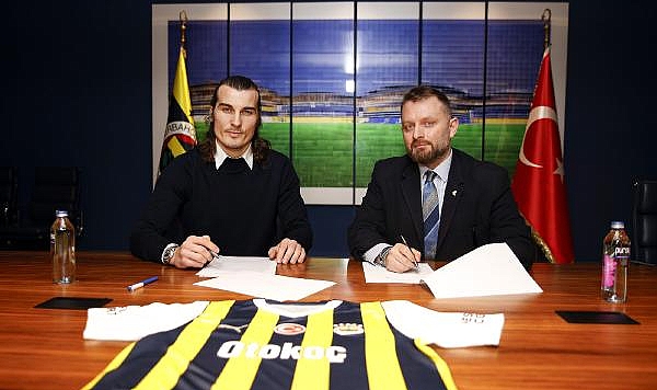 Çağlar Söyüncü Fenerbahçe'ye İmzayı Attı