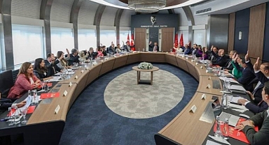 CHP MYK'nin Olağanüstü Toplantısı Sona Erdi: 9 Şehit Haberinin Ardından İktidara Kritik Sorular Yöneltildi