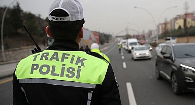 CHP'nin Anayasa Mitingi Nedeniyle Ankara'da Bazı Yollar Pazar Günü Trafiğe Kapatılacak