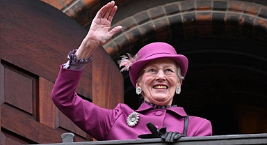 Danimarka Kraliçesi 2. Margrethe, Tahttan Çekildi