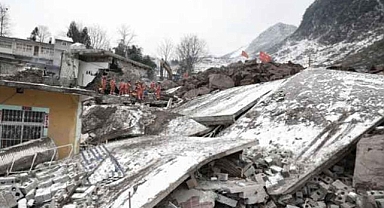 Doğu Türkistan'da 3 Kişinin Cansız Bedenine Ulaşıldı