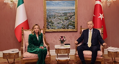 Erdoğan, İtalya Başbakanı Meloni'yi Vahdettin Köşkü'nde Ağırladı: İkili, Göç Konusunda İş Birliği Hakkında Konuştu