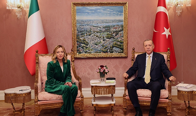 Erdoğan, İtalya Başbakanı Meloni'yi Vahdettin Köşkü'nde Ağırladı: İkili, Göç Konusunda İş Birliği Hakkında Konuştu