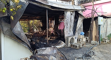 Hatay'da Depremzedelerin Kaldığı Prefabrik Evde Yangın Çıktı: 2 Çocuk Hayatını Kaybetti